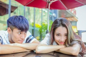 挽回前男友攻略——让他再次爱上你（教你如何让前男友对你重新产生兴趣）