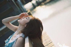 如何安慰失恋的女生（以温暖和关爱治愈心灵创伤）