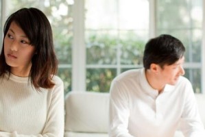 挽回男友的三个方法，让你成功化解伤害男友的危机（以真诚、理解和互相沟通为基础的挽救爱情攻略）