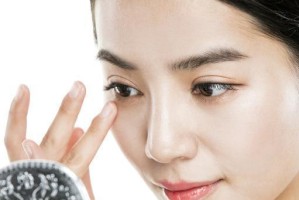 过了30岁的女人如何科学保养自己（让你美丽焕发的实用护肤方法，轻松拥有年轻肌肤）