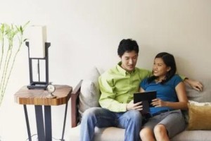 如何应对男友的父母（面对压力，掌握技巧，让你轻松应对男友家长）