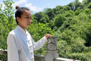 女生如何请道士挽回男友？（揭秘道士挽回男友的神秘法术）