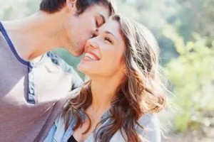 以爱上了一个已婚的男人，该如何抉择？（爱情与道德的抉择/感情和责任的天平）