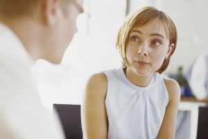 挽回离婚女友的正确方法（以隐瞒离婚真相为例，探究有效的挽回策略）