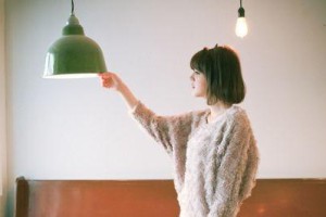 挽回青春情怀，寻找自我价值（探寻挽回青春情感的方法和技巧，以寻找真正的自我价值）