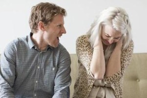当婚姻走到尽头——夫妻吵架要离婚怎么办？（拯救婚姻的最后机会和技巧，如何保持理智和沟通？）