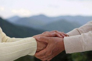 如何用信挽回死心女友（成功的经验分享与实用方法）