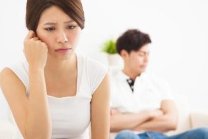 老公执意离婚如何挽回？（婚姻不再是爱情的终点，你需要用行动证明你的价值！）