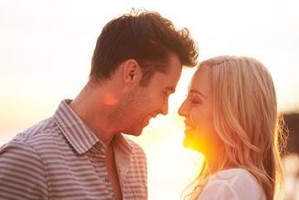 老婆变心了还能挽回吗？（掌握情感挽救的技巧，重新赢得她的心）