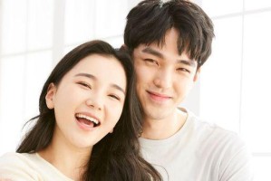 如何与忙碌男生拍拖（体贴女友的攻略，让他离不开你）