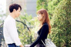 女友闹分手，如何挽回？（15个实用方法让你走出情感危机）