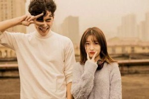 分手后怎样挽回男友？让他主动联系你的绝妙方法（用这些技巧让分手男友重新产生兴趣，主动联系你）