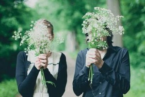 如何有效挽回男友？学会以下表现技巧（分手后想挽回，从这些细节抓起！）