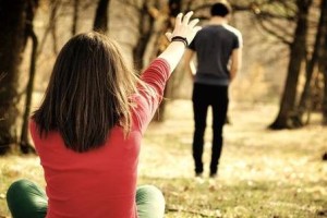 重建女孩对你的好感（15个步骤教你成功挽回女孩心）