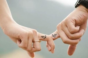 重建婚姻的奥秘（以离婚后如何挽回婚姻为例，教你如何打造幸福美满的婚姻）