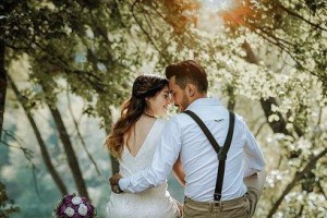 男友还忘不了前女友？如何应对？（情感困惑不再，走出心理阴影）