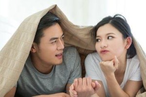 怀孕期间老公出轨了，如何挽回？（挽回婚姻的正确姿势和步骤，打造幸福家庭！）