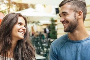 恋爱和婚姻的区别是什么？（探讨恋爱和婚姻的本质和特点）