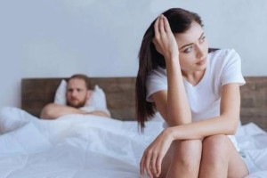 第一次约会攻略（女生如何在第一次约会中表现得更加吸引人？）