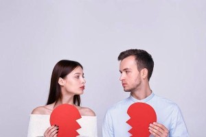 挽回女友心的15句话（感动她的心，从分手到复合的正确方式）
