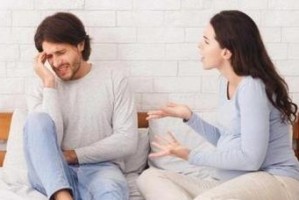 老婆出轨，如何挽回？（当面对老婆和兄弟的背叛，你该如何应对？）