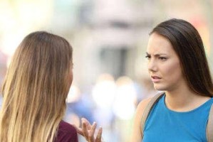 老婆出轨怎么办？（以老婆找小三为例，探讨如何应对家庭不幸事故。）