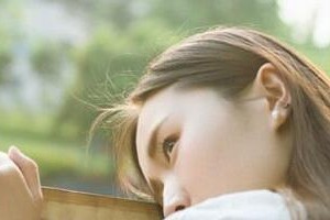 探究追女孩容易让她反感的原因（从心理和行为两个层面解析）