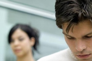 男人婚前变心，如何挽回？（15个技巧教你成功应对男人婚前变心！）