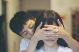探讨女子以男友出轨找补婚前杀价的原因（揭秘女性心理，解读婚姻危机）