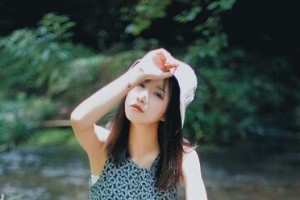 如何成功挽回初恋女友的经验分享（15个步骤教你重新获得她的心，让爱情重燃）