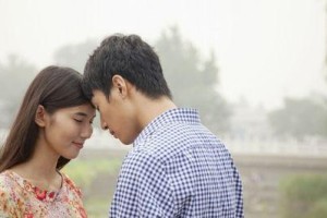 爱人不肯离婚该如何面对？（情感的迷惘和挣扎，如何寻找出路？）