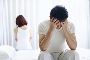 如何应对第一次失恋（从情感恢复到自我成长，告别单身焦虑）
