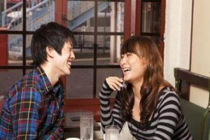 相亲聊天攻略（如何用自信和幽默赢得相亲女生的心）